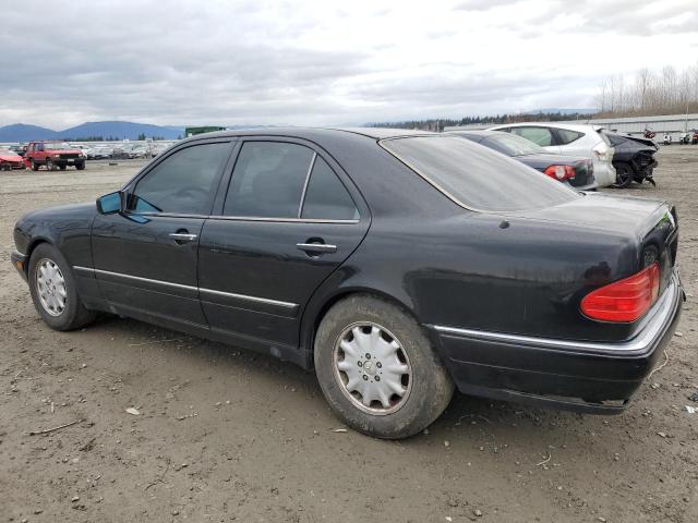 Image 2 of 1996 MERCEDES-BENZ E 320 1996 with VIN WDBJF55F9TJ007801
