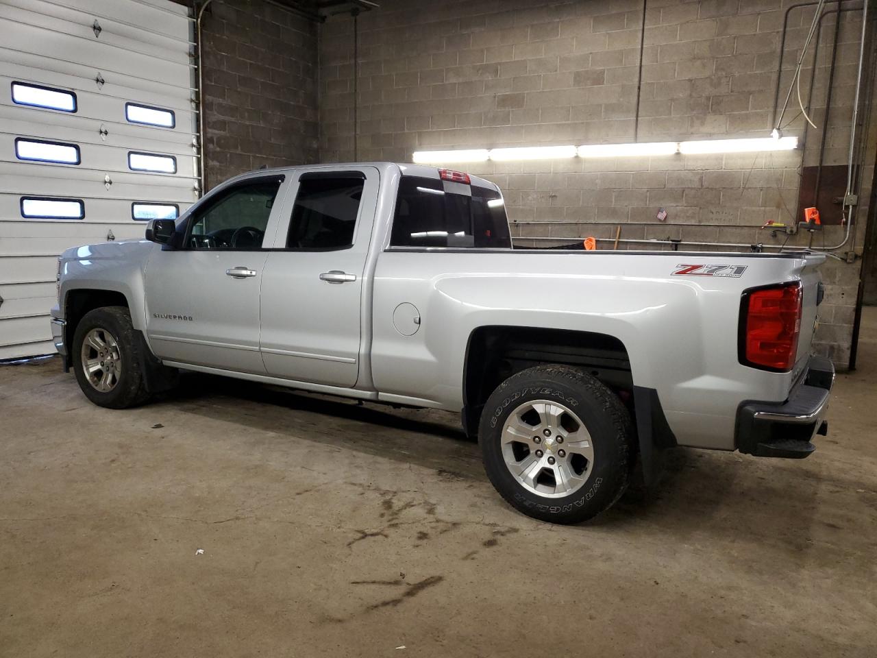 Изображение 2 2015 CHEVROLET SILVERADO K1500 LT 2015 с VIN 1GCVKREC8FZ362623