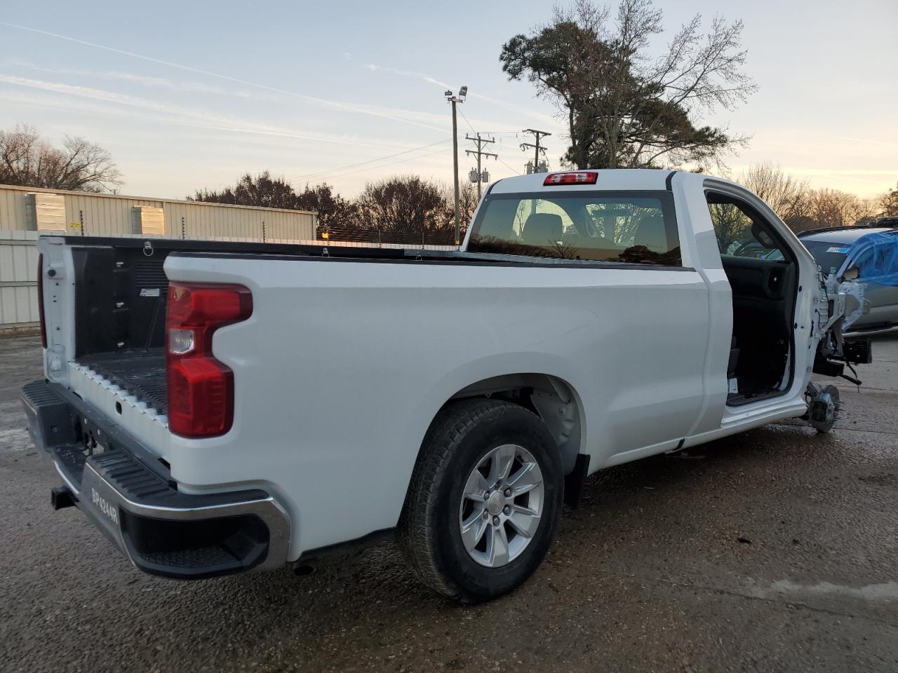 Изображение 3 2022 CHEVROLET SILVERADO C1500 2022 с VIN 3GCNAAEDXNG570577