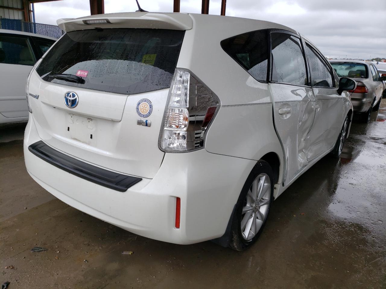 Image 3 of 2014 TOYOTA PRIUS V  2014 with VIN JTDZN3EU2E3291760