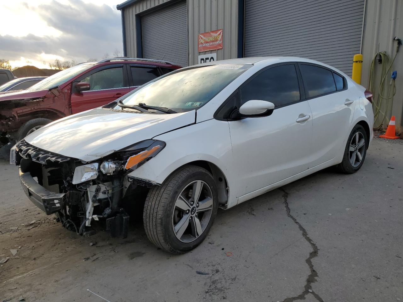 Image 1 of 2018 KIA FORTE LX 2018 with VIN 3KPFL4A78JE171656