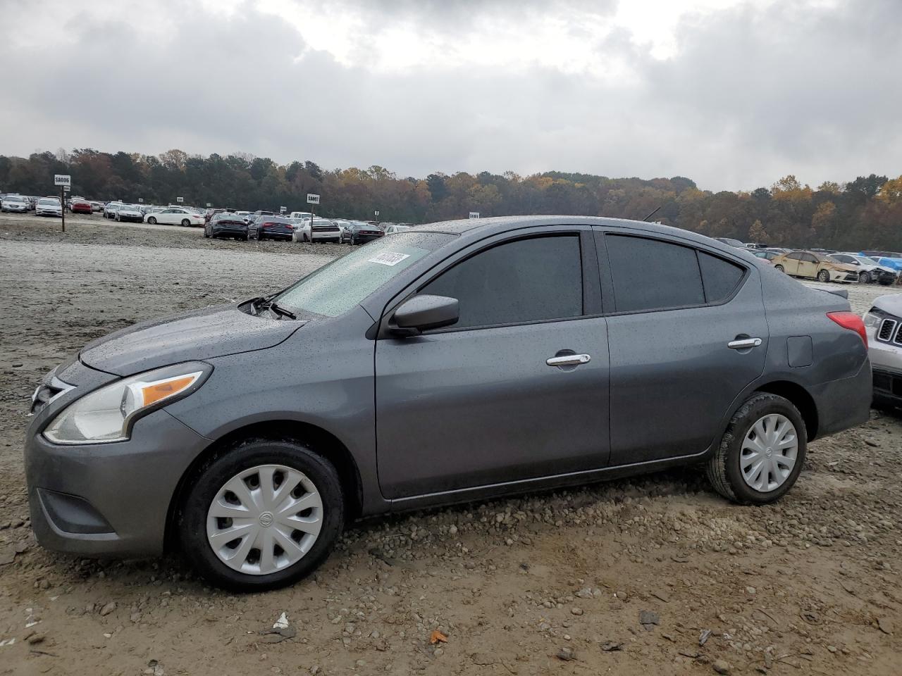 Obraz 1 z 2018 NISSAN VERSA S 2018 z VIN 3N1CN7AP4JL881506