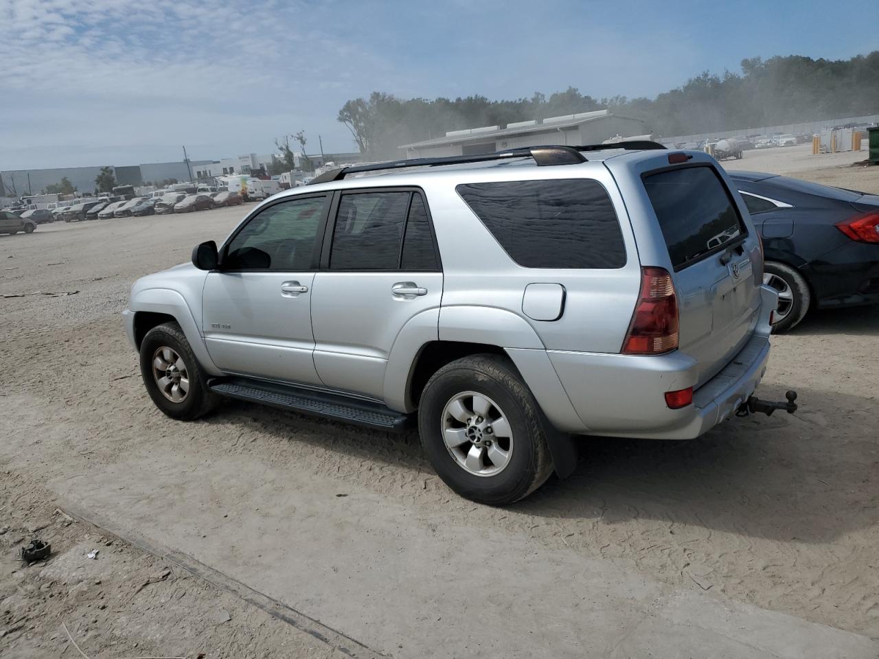 Image 2 of 2005 TOYOTA 4RUNNER SR5 2005 with VIN JTEBU14R450067859