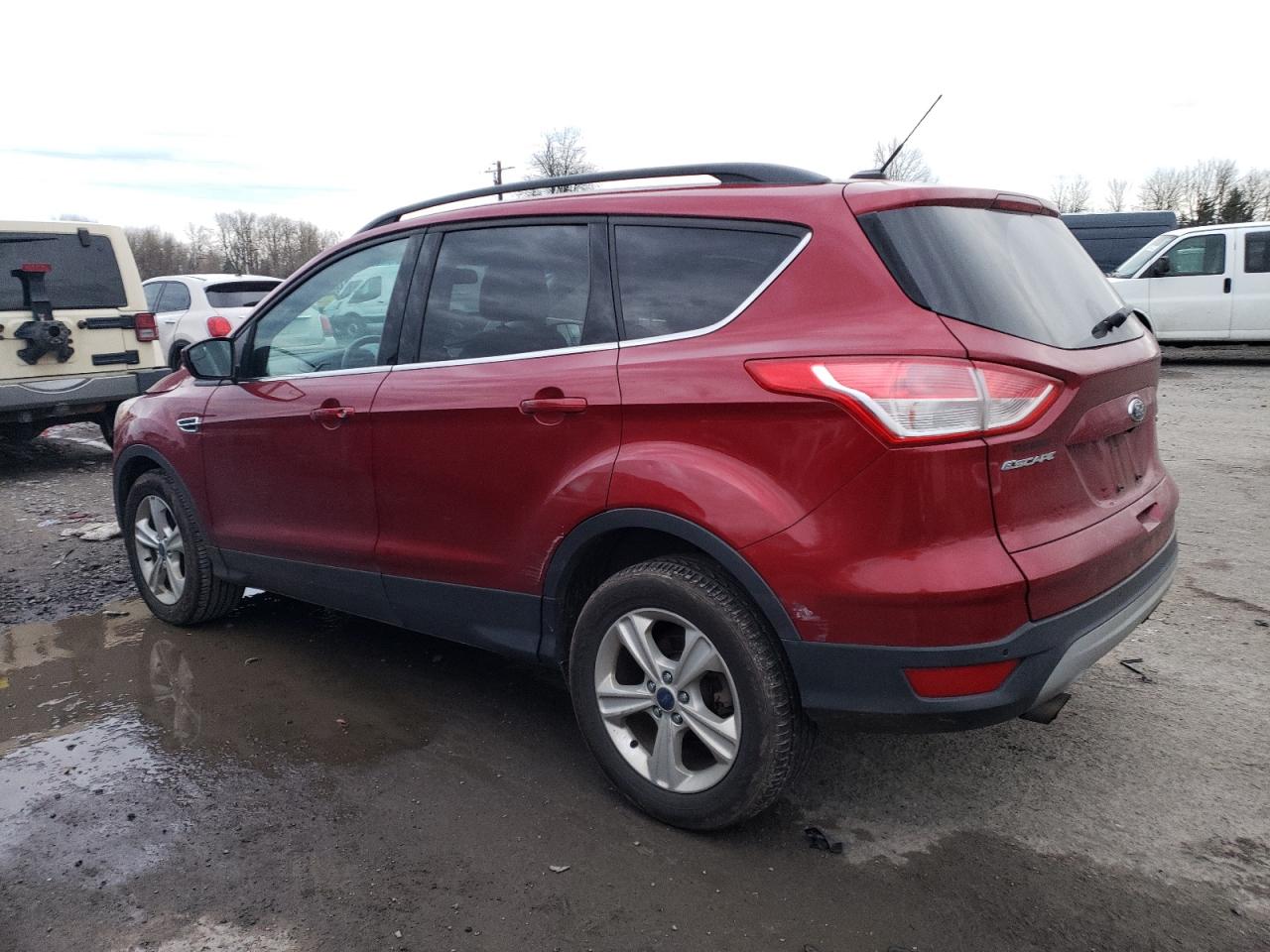 Image 2 of 2014 FORD ESCAPE SE 2014 with VIN 1FMCU9GX6EUB70013