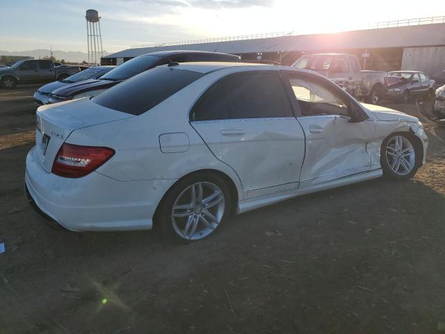 Obraz 3 z 2012 MERCEDES-BENZ C 300 4MATIC 2012 z VIN WDDGF8BB3CA648236