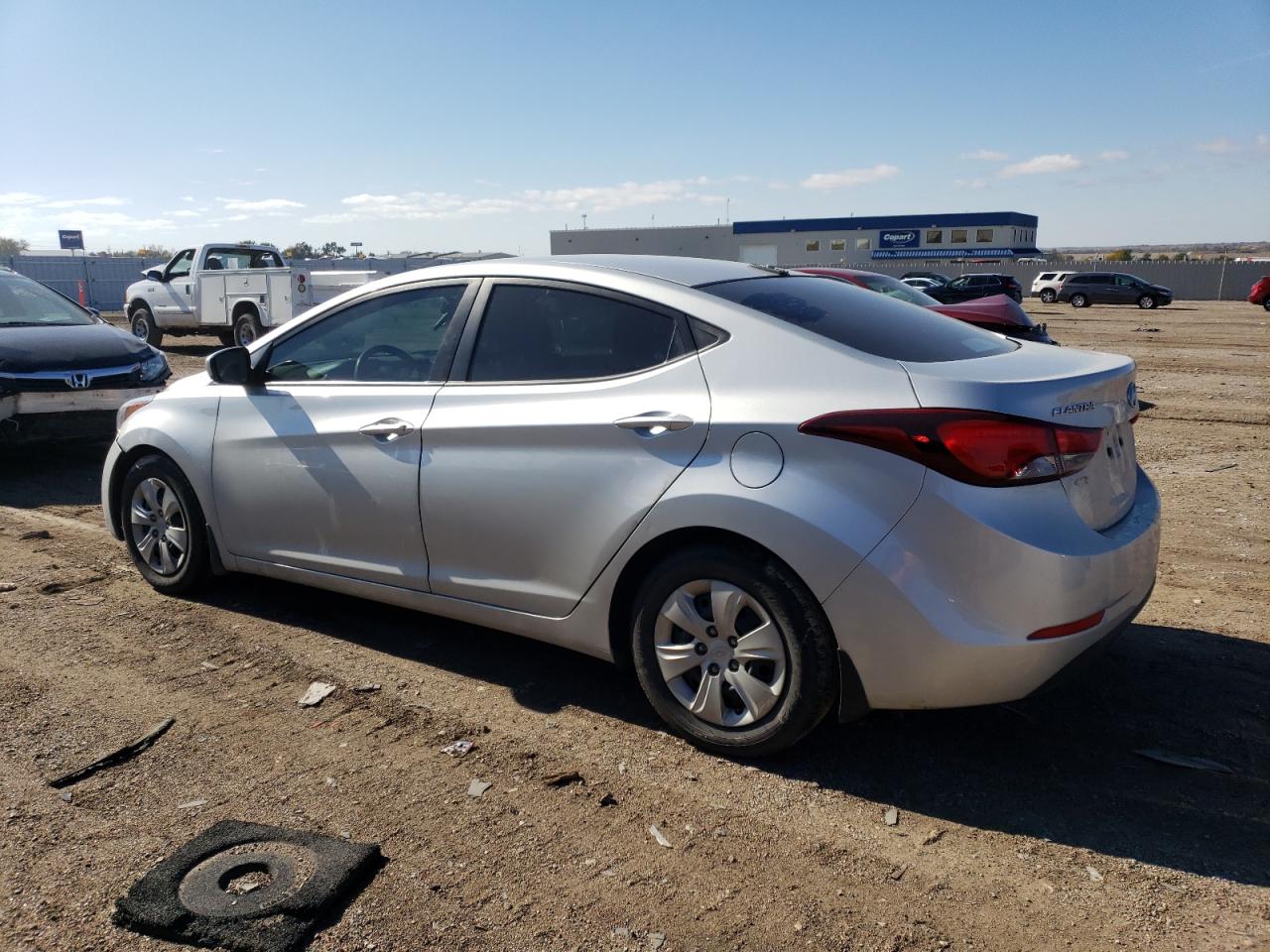 Image 2 of 2016 HYUNDAI ELANTRA SE 2016 with VIN 5NPDH4AE8GH796358