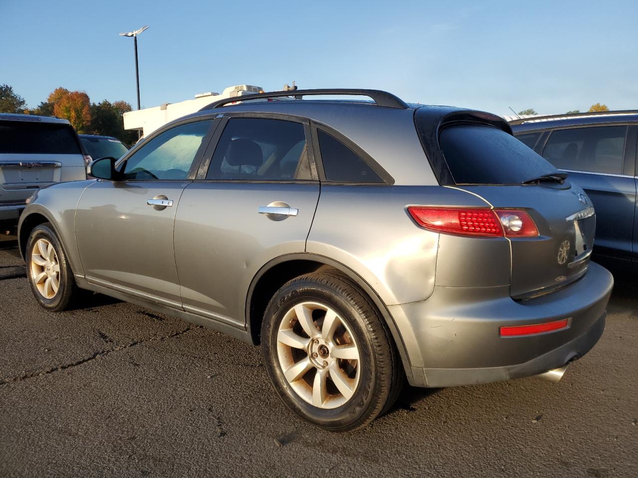 Obraz 2 z 2005 INFINITI FX35  2005 z VIN JNRAS08W25X211173