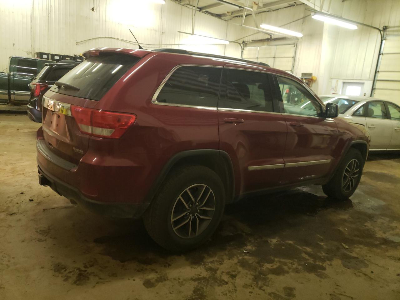 Image 3 of 2013 JEEP GRAND CHEROKEE LAREDO 2013 with VIN 1C4RJFAG9DC502531