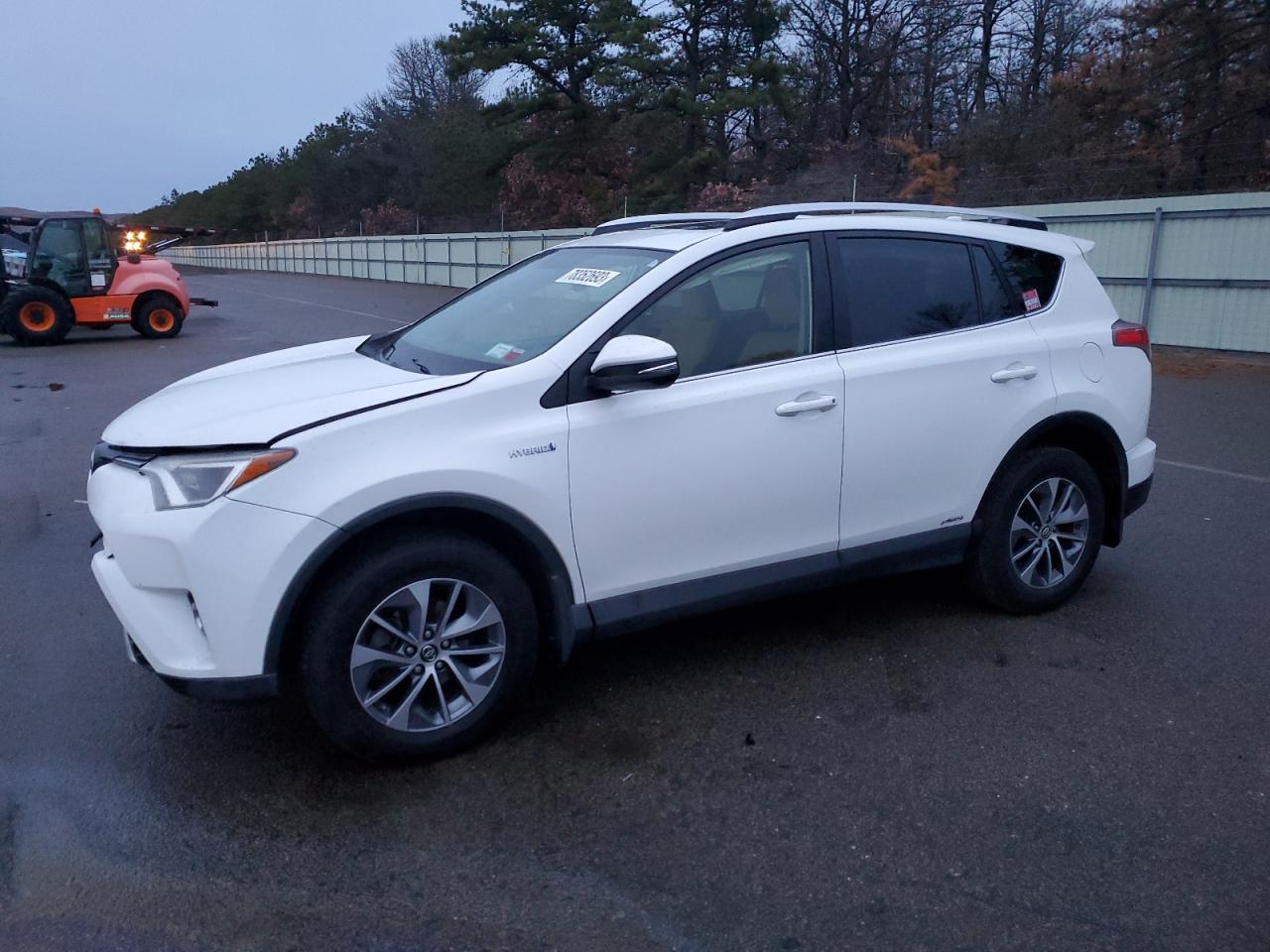 Obraz 2016 TOYOTA RAV4 HV XLE 2016