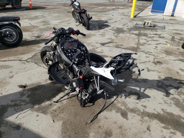Image 3 of 2014 SUZUKI GSX-R600  2014 with VIN JS1GN7FA2E2101202