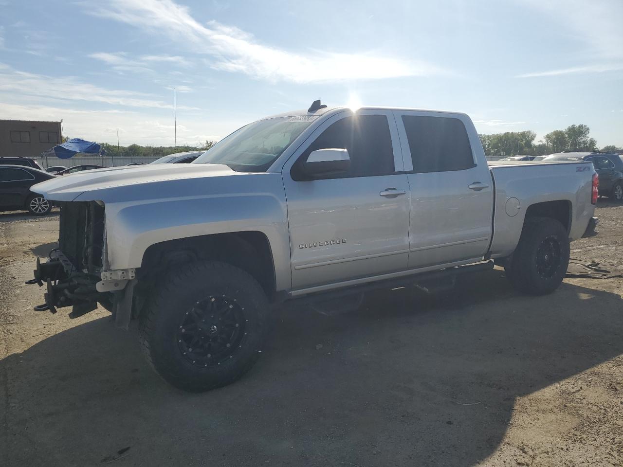 Image 1 of 2016 CHEVROLET SILVERADO K1500 LT 2016 with VIN 3GCUKRECXGG351863