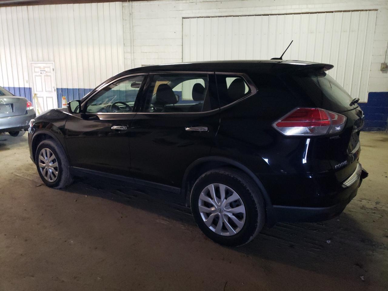 Изображение 2 2015 NISSAN ROGUE S 2015 с VIN KNMAT2MV7FP546338