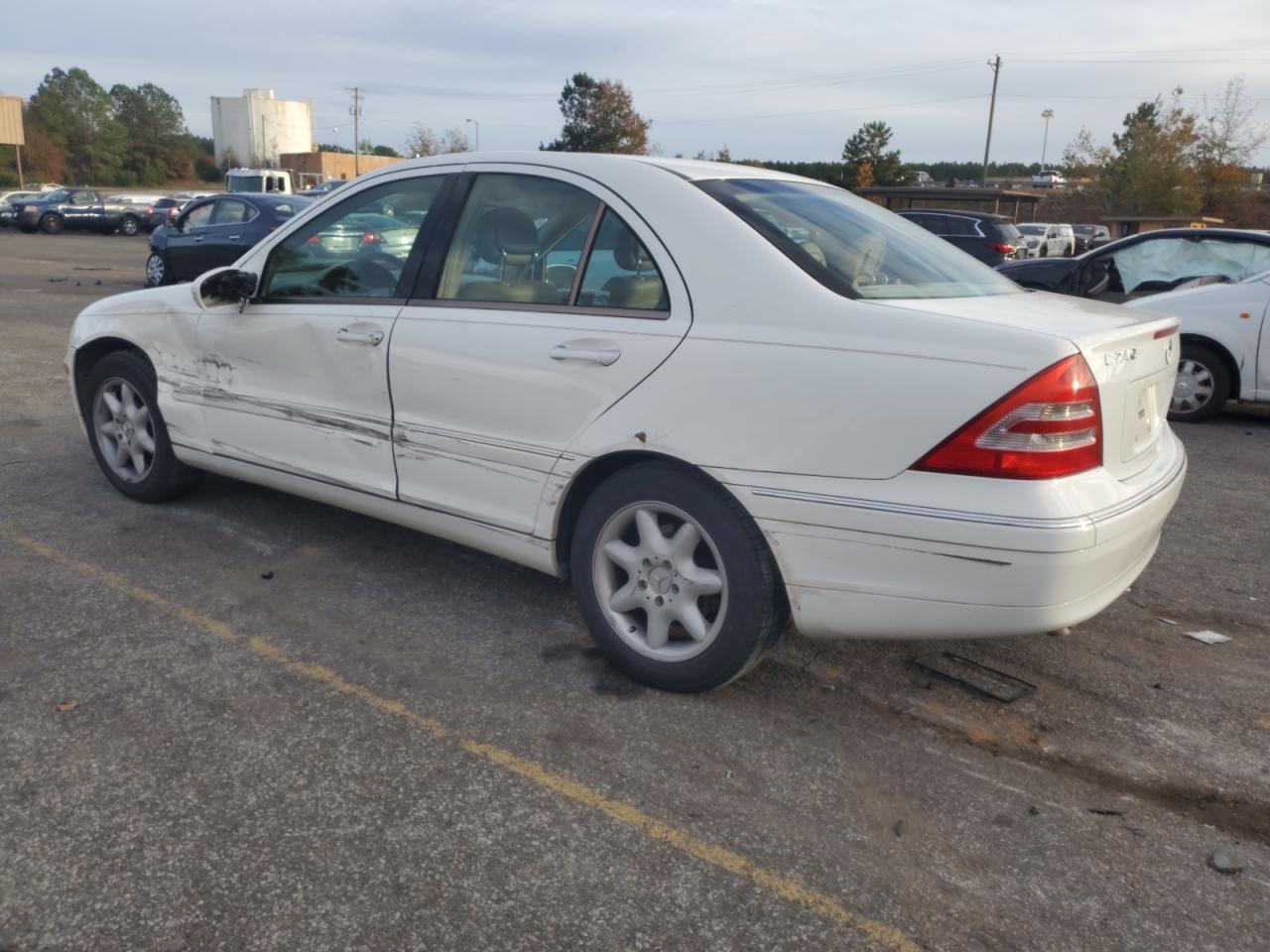 Изображение 2 2004 MERCEDES-BENZ C 240 2004 с VIN WDBRF61J34E018385