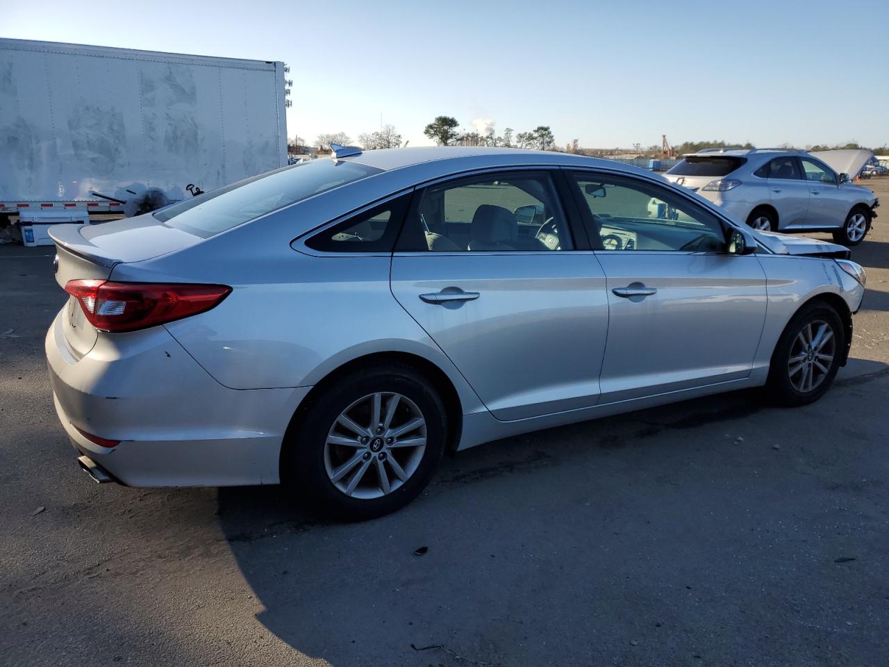 Image 3 of 2017 HYUNDAI SONATA SE 2017 with VIN 5NPE24AF1HH594820
