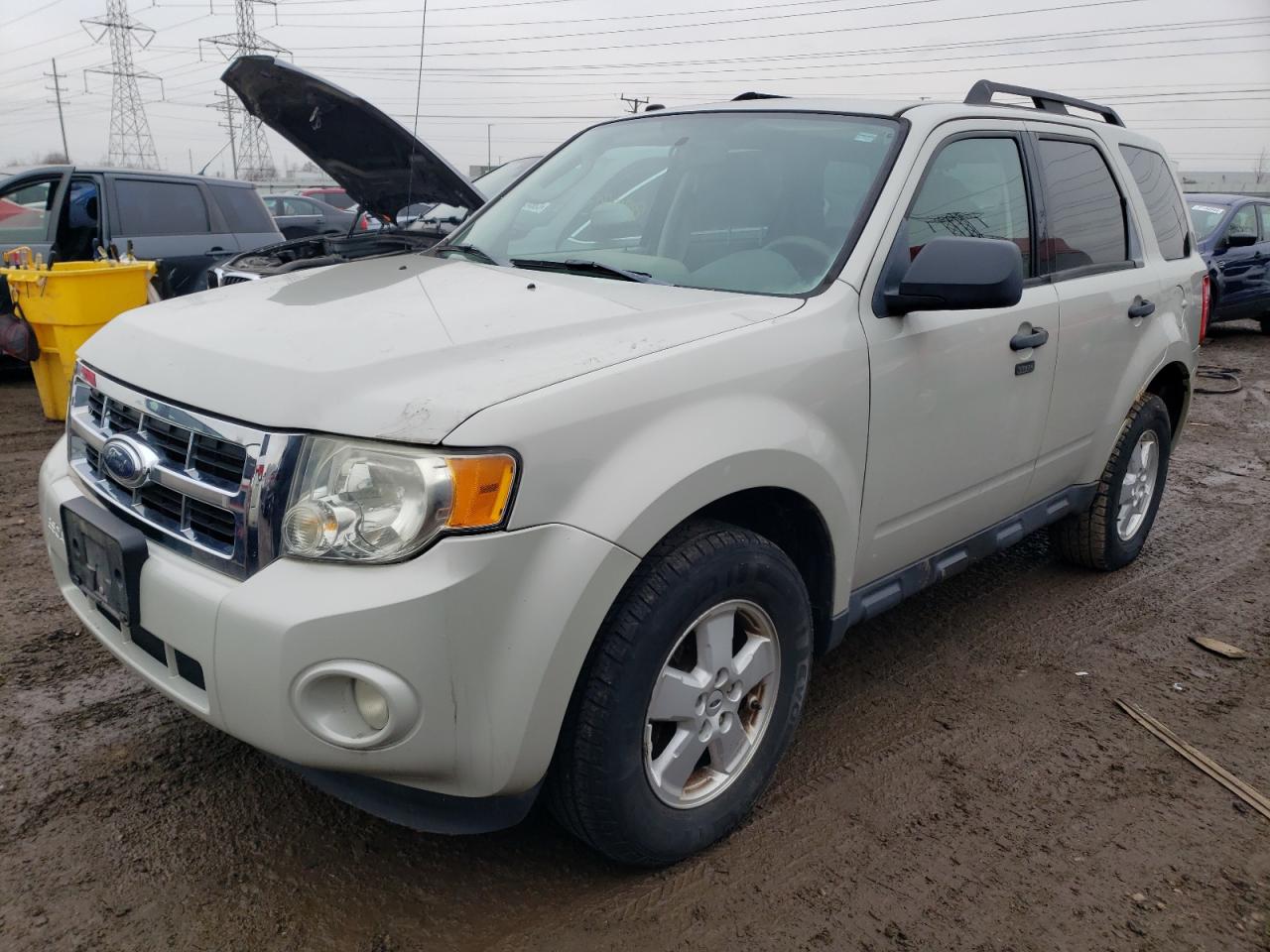 Image 1 of 2009 FORD ESCAPE XLT 2009 with VIN 1FMCU03759KA21417