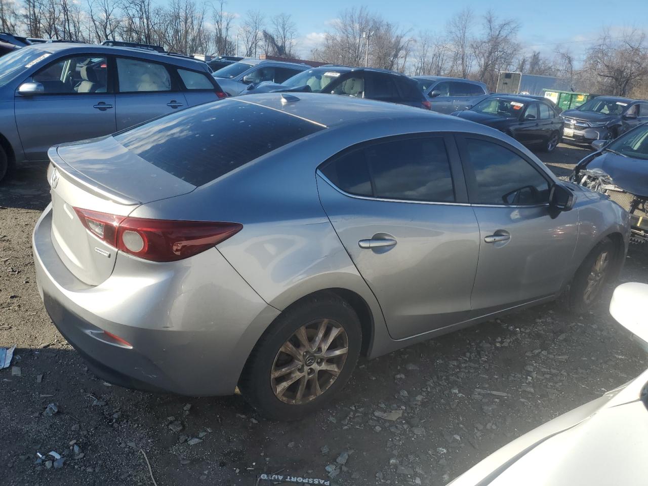 Obraz 3 z 2016 MAZDA 3 TOURING 2016 z VIN 3MZBM1W76GM312769