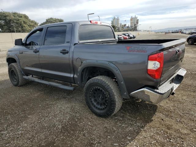 Изображение 2 2018 TOYOTA TUNDRA CREWMAX SR5 2018 с VIN 5TFEY5F10JX242971