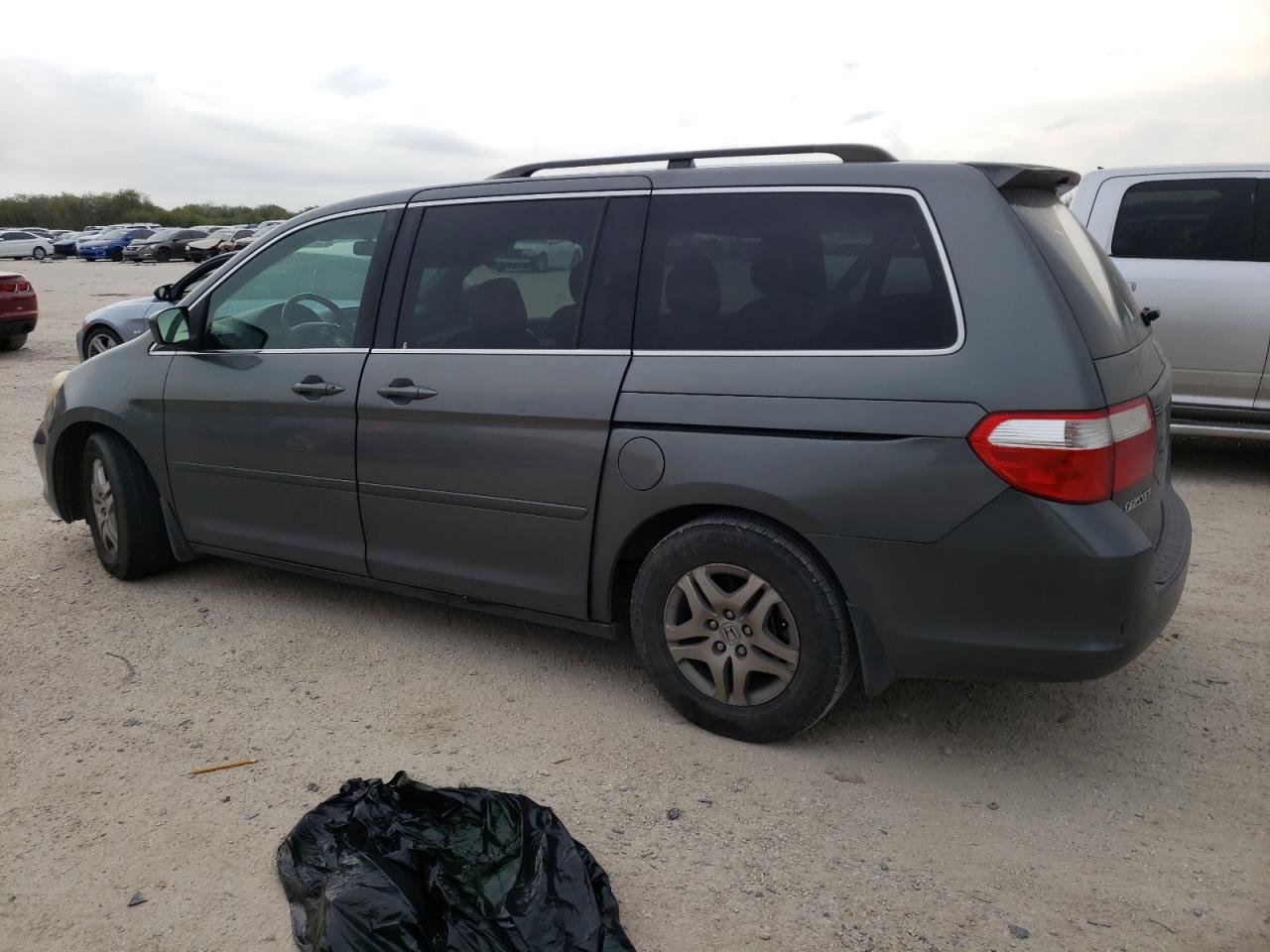 Image 2 of 2007 HONDA ODYSSEY EXL 2007 with VIN 5FNRL387X7B458027