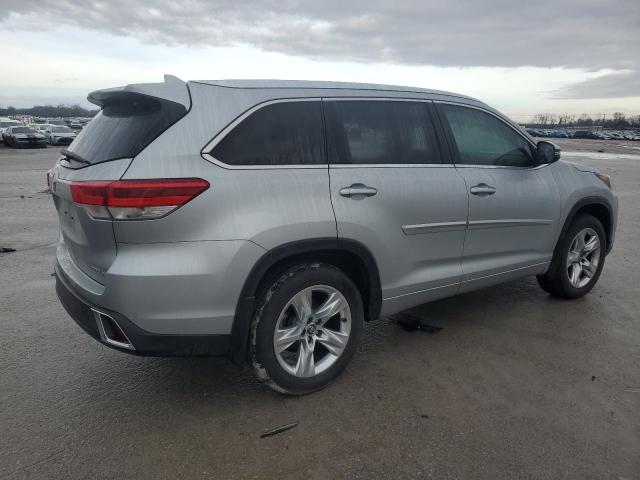 Image 3 of 2019 TOYOTA HIGHLANDER LIMITED 2019 with VIN 5TDDZRFH6KS989480
