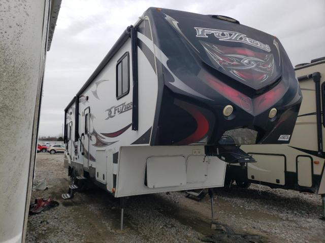 Obraz 1 z 2013 KEYSTONE FUZION 2013 z VIN 4YDF31023DF810540