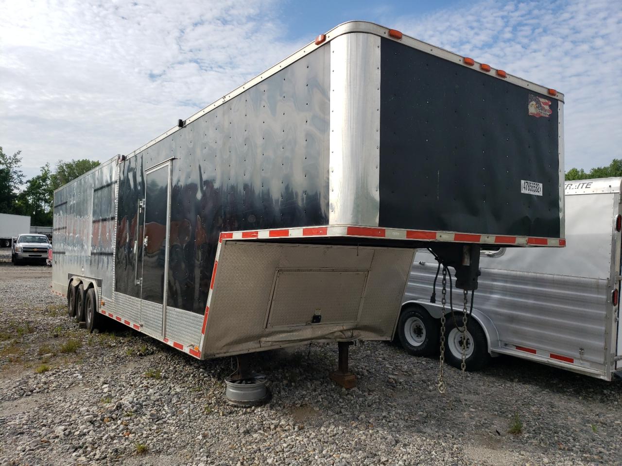 Image 1 of 2017 WORKHORSE CUSTOM CHASSIS TRAILER 2017 with VIN 5WKGE3838H1042982