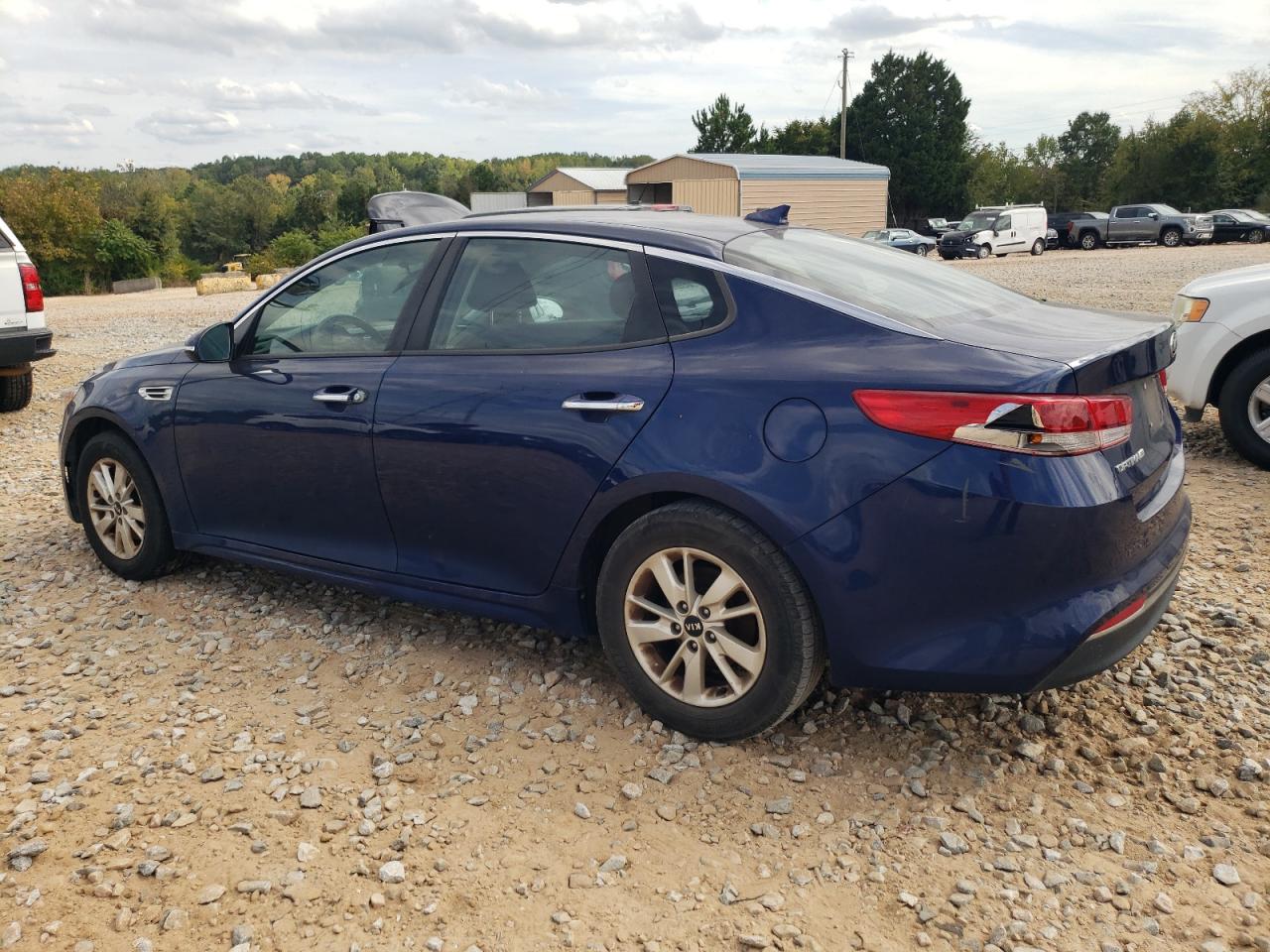 Изображение 2 2017 KIA OPTIMA LX 2017 с VIN 5XXGT4L37HG152354