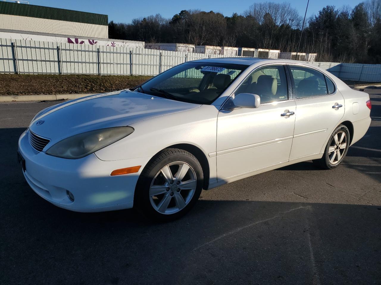 Obraz 1 z 2005 LEXUS ES 330 2005 z VIN JTHBA30G455121479