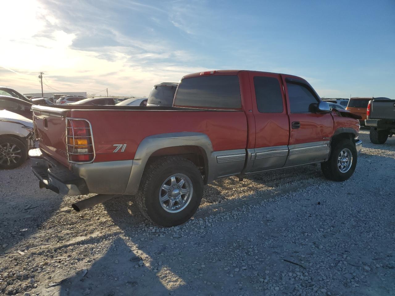 Obraz 3 z 1999 CHEVROLET SILVERADO K1500 1999 z VIN 1GCEK19T8XZ104020