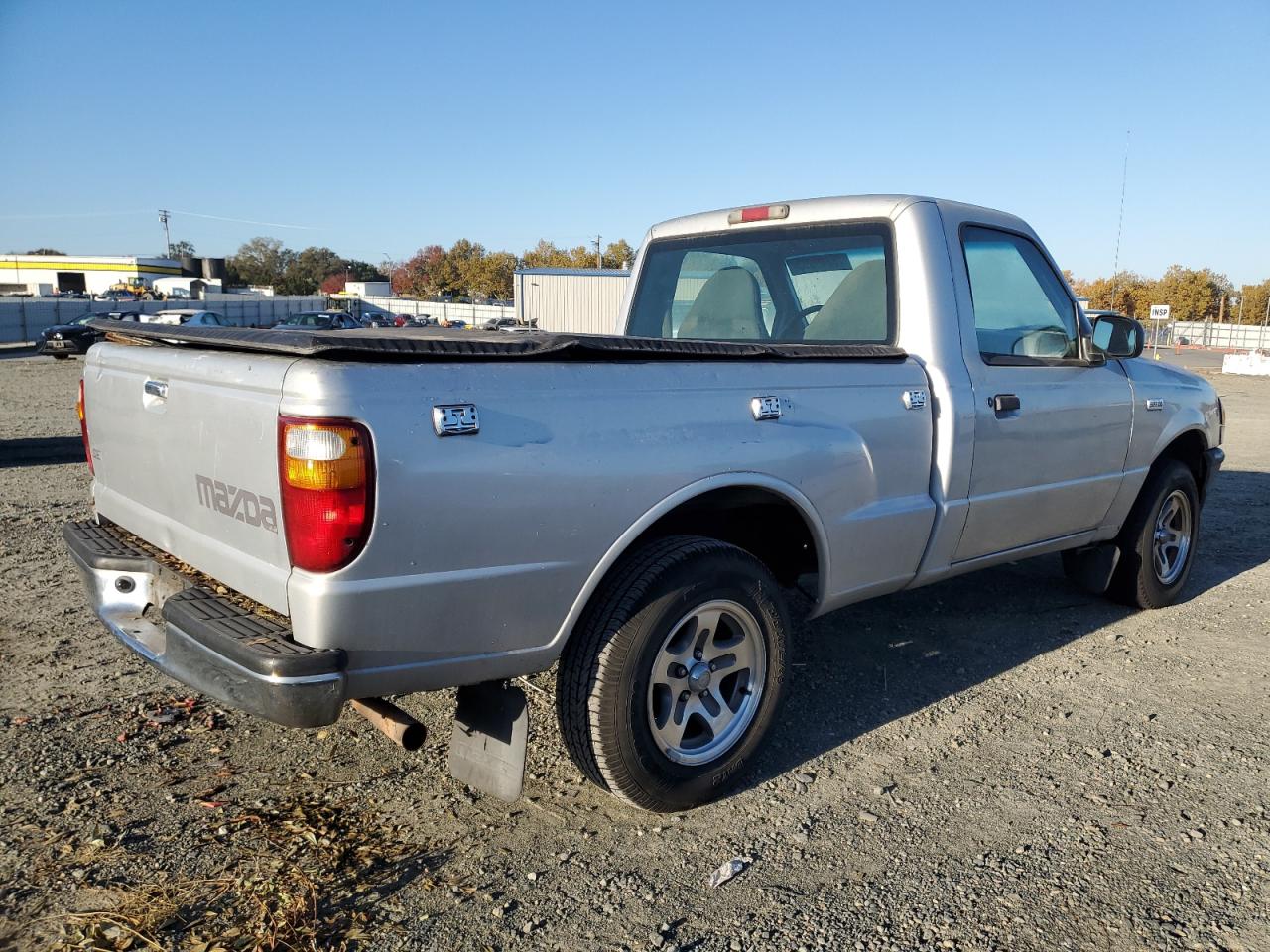 Image 3 of 2001 MAZDA B2500  2001 with VIN 4F4YR12CX1TM05554