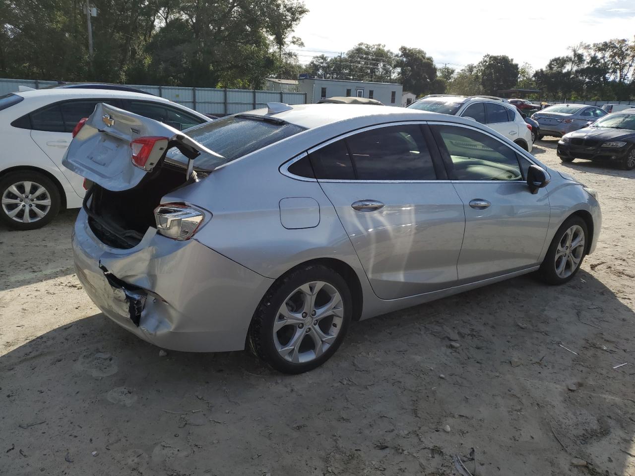 Image 3 of 2017 CHEVROLET CRUZE PREMIER 2017 with VIN 1G1BF5SM5H7229614