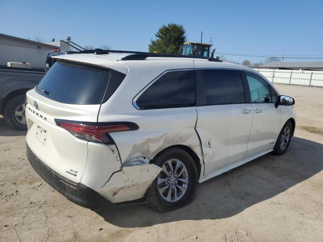Obraz 3 z 2021 TOYOTA SIENNA XLE 2021 z VIN 5TDJRKEC4MS022904