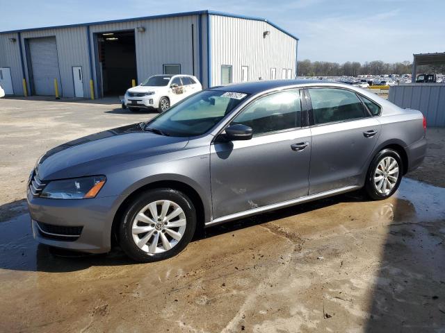Obraz 1 z 2014 VOLKSWAGEN PASSAT S 2014 z VIN 1VWAT7A32EC100701