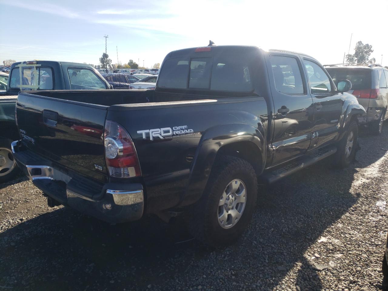 Obraz 3 z 2012 TOYOTA TACOMA DOUBLE CAB 2012 z VIN 3TMLU4EN9CM092675