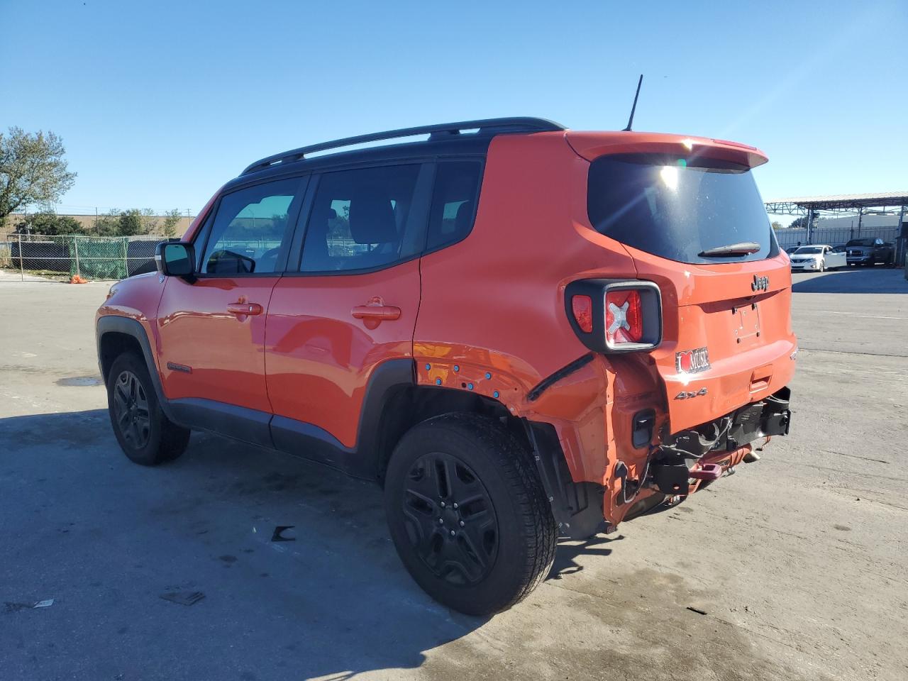Image 2 of 2018 JEEP RENEGADE TRAILHAWK 2018 with VIN ZACCJBCB6JPH06372
