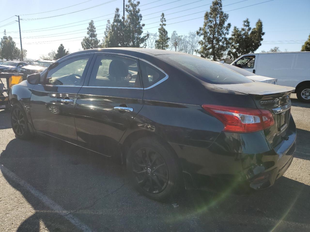 Изображение 2 2018 NISSAN SENTRA S 2018 с VIN 3N1AB7AP2JY332020