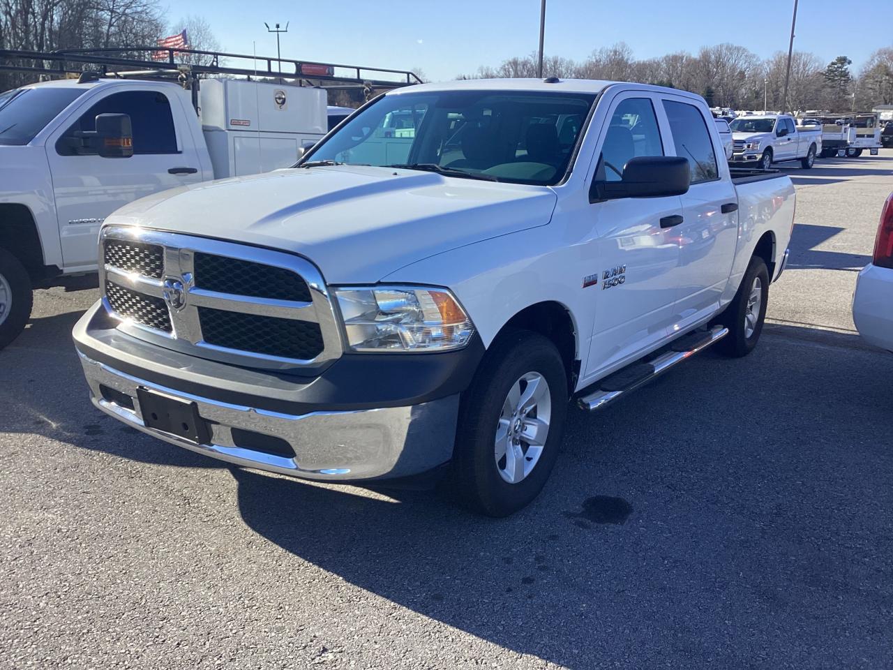 Image 2 of 2016 RAM 1500 ST 2016 with VIN 3C6RR7KTXGG183904