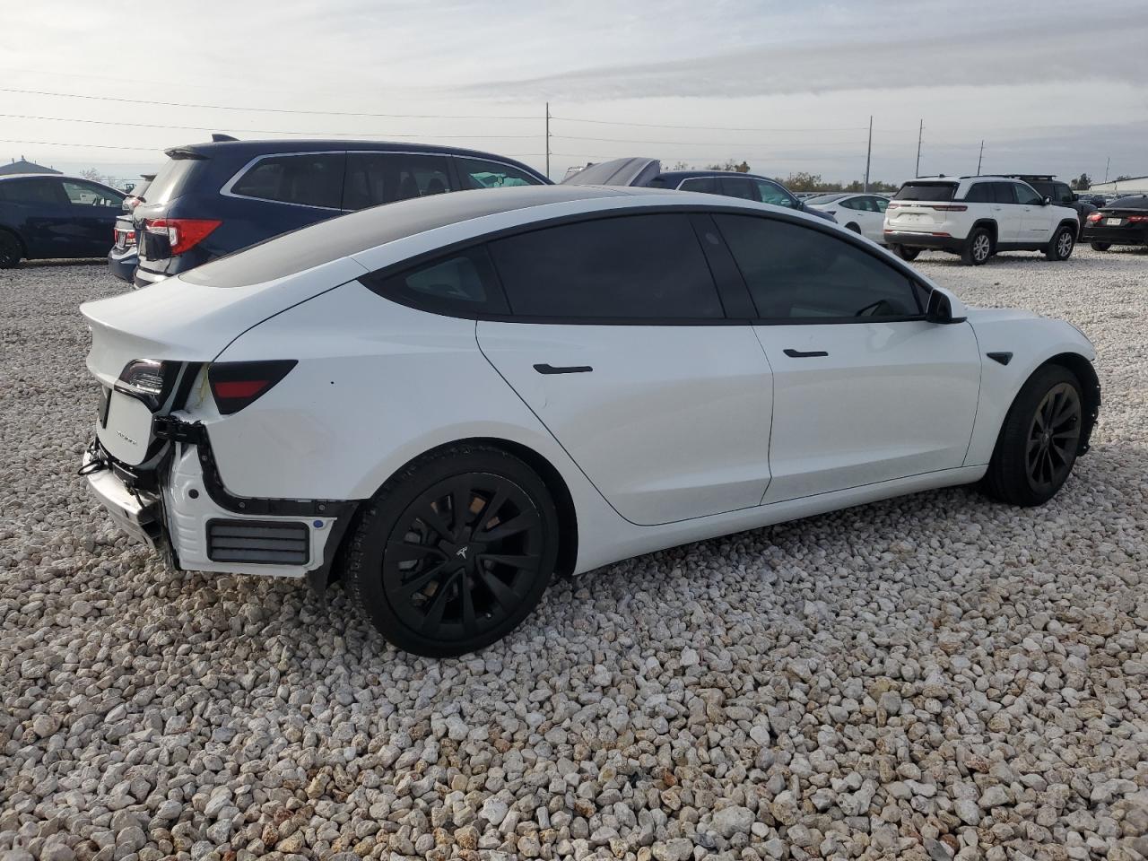 Obraz 3 z 2021 TESLA MODEL 3  2021 z VIN 5YJ3E1EB9MF849968