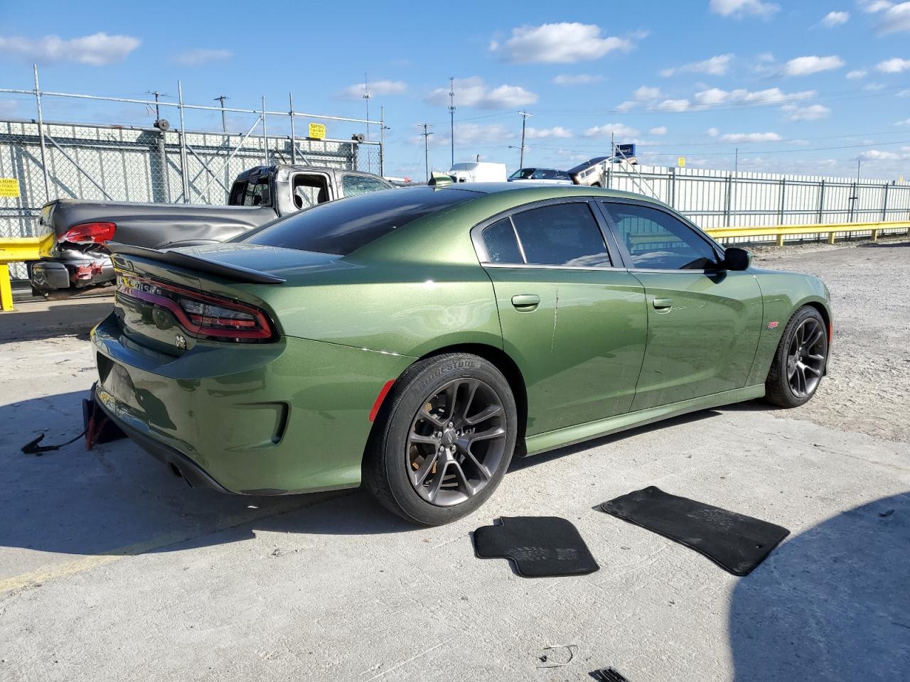 Image 3 of 2022 DODGE CHARGER SCAT PACK 2022 with VIN 2C3CDXGJ2NH103789