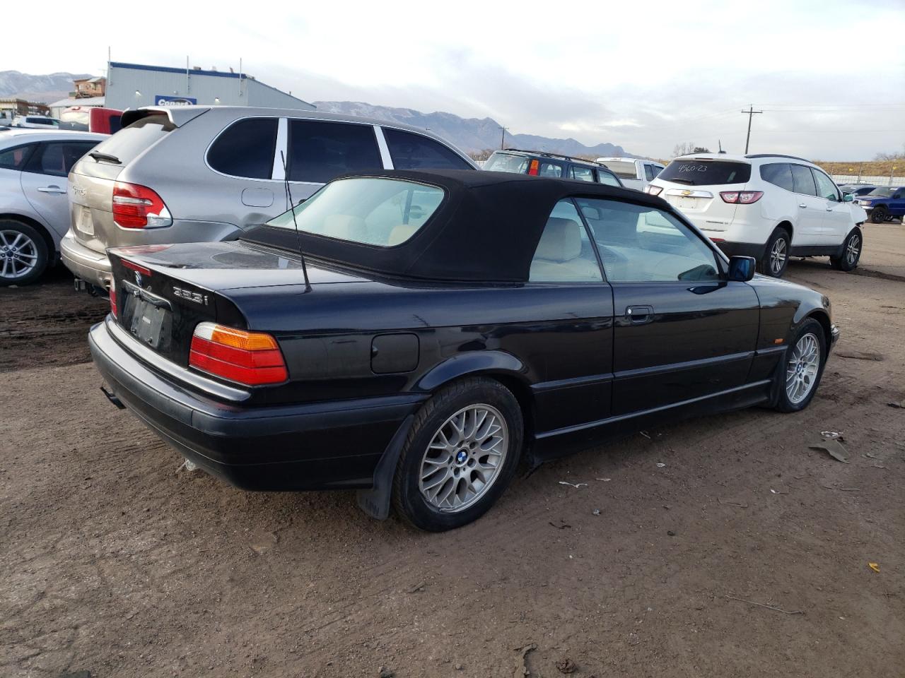 Obraz 3 z 1998 BMW 323 IC 1998 z VIN WBABJ7328WEA16048