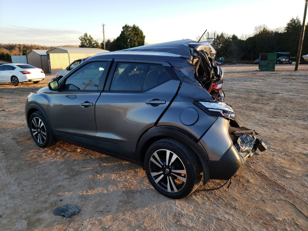 Obraz 2 z 2018 NISSAN KICKS S 2018 z VIN 3N1CP5CU9JL542502