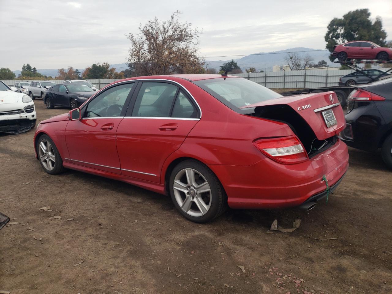 Изображение 2 2011 MERCEDES-BENZ C 300 2011 с VIN WDDGF5EB6BA512269