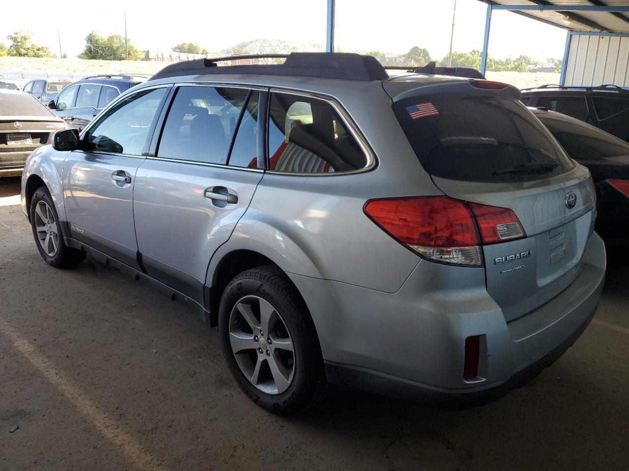 Изображение 2 2014 SUBARU OUTBACK 2.5I PREMIUM 2014 с VIN 4S4BRCCC9E3253079