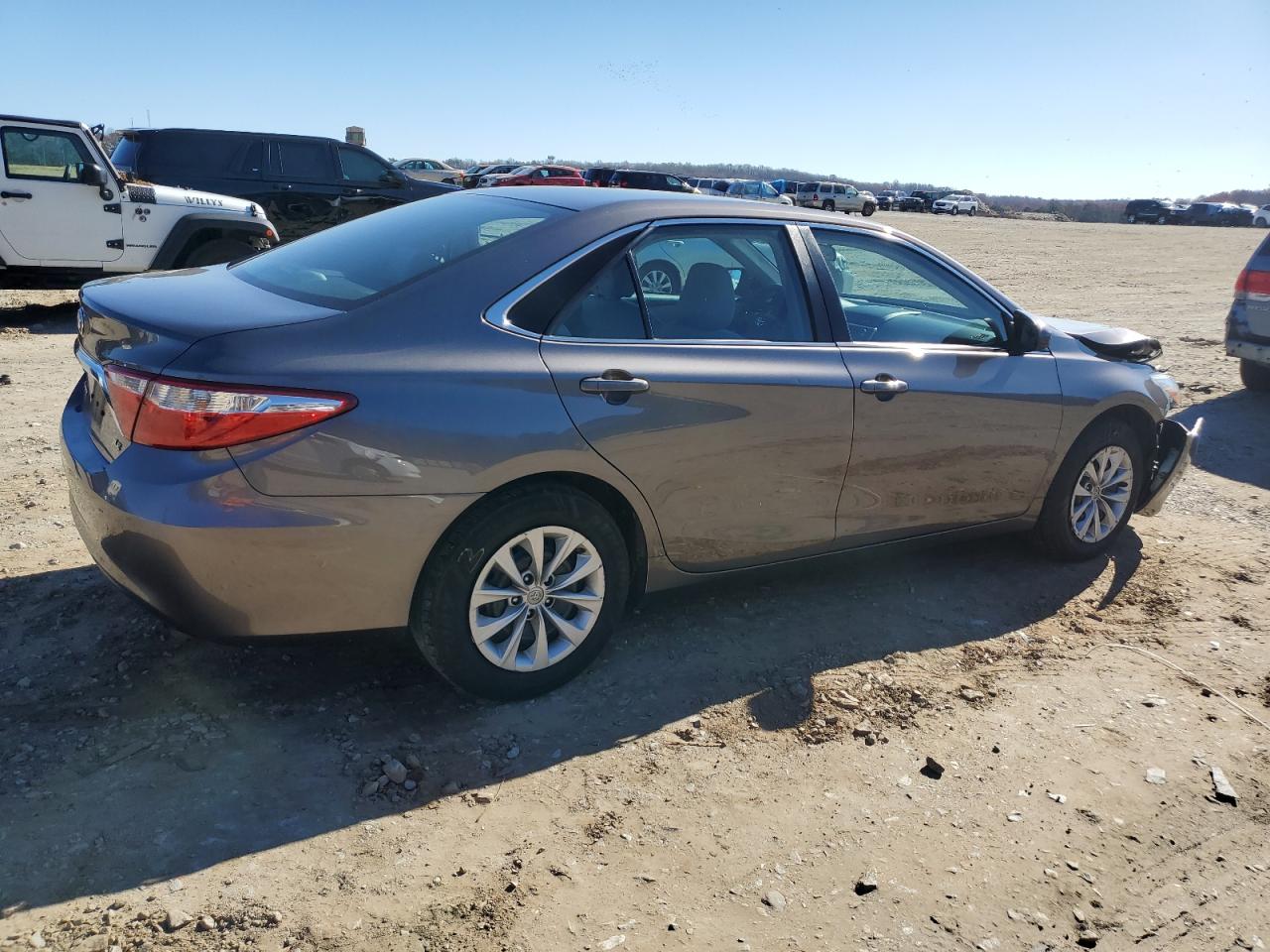 Image 3 of 2015 TOYOTA CAMRY LE 2015 with VIN 4T4BF1FK4FR504656
