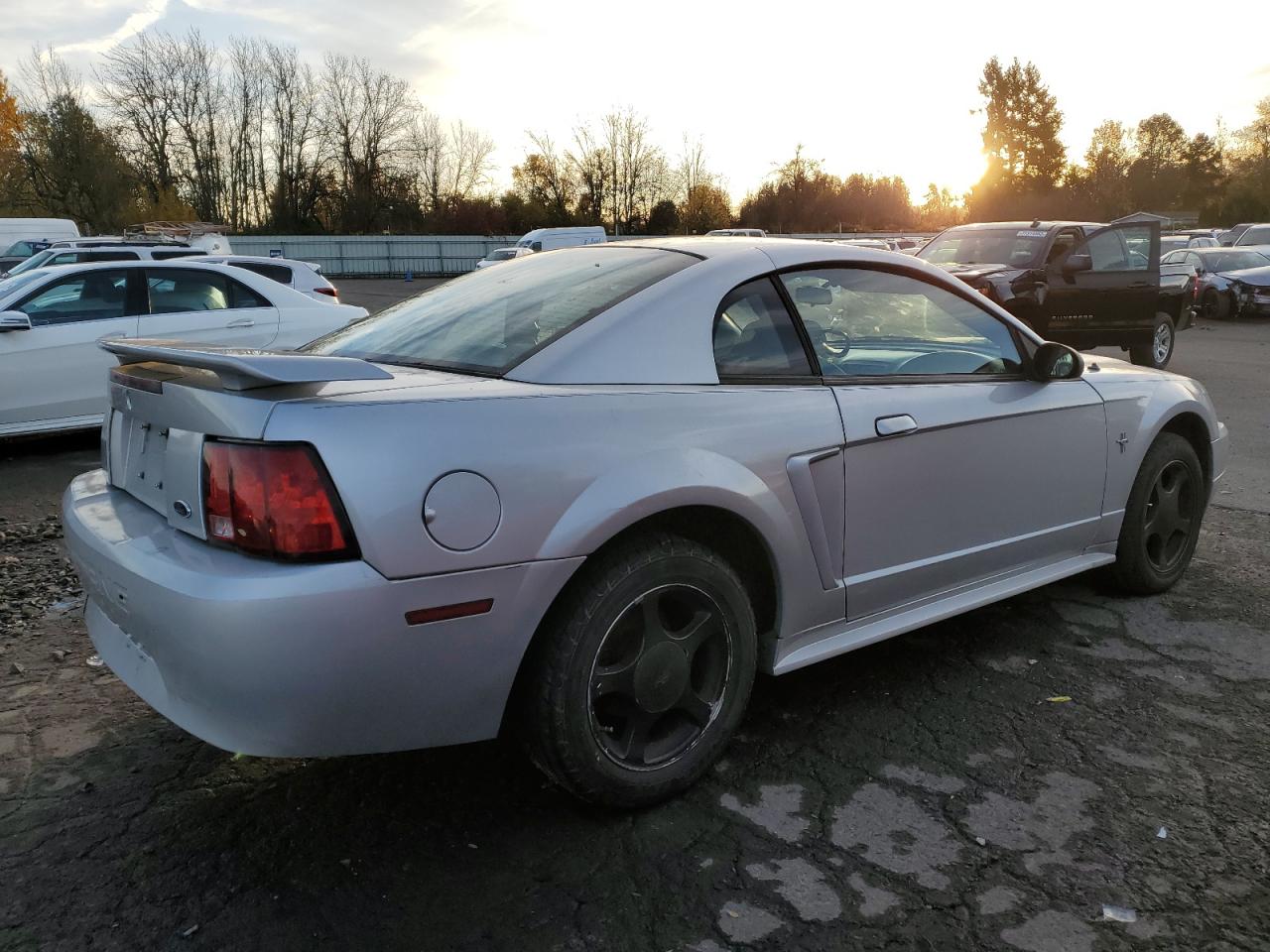 Image 3 of 2003 FORD MUSTANG  2003 with VIN 1FAFP40433F320713
