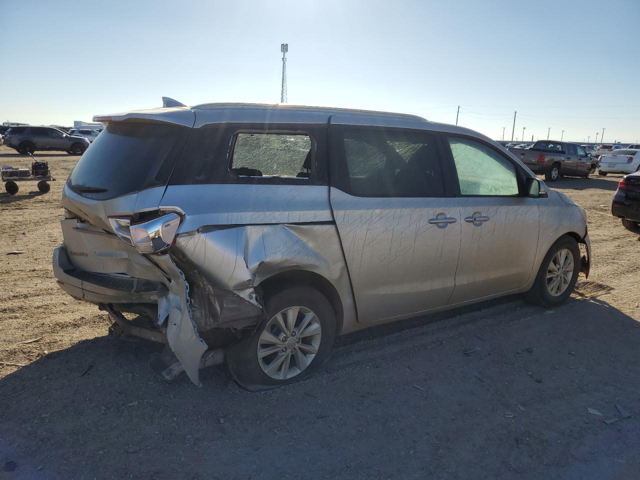 Obraz 3 z 2017 KIA SEDONA LX 2017 z VIN KNDMB5C19H6249032