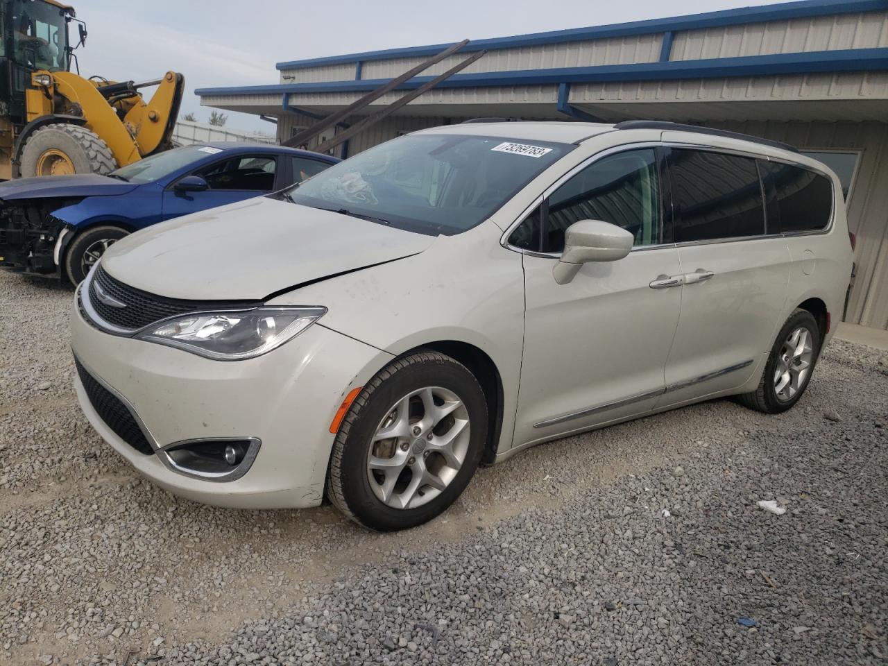 Изображение 2017 CHRYSLER PACIFICA TOURING L 2017