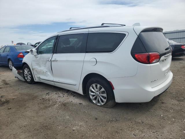 Image 2 of 2019 CHRYSLER PACIFICA TOURING L 2019 with VIN 2C4RC1BG6KR626305
