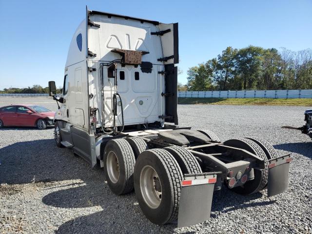 Image 3 of 2016 FREIGHTLINER CASCADIA 125  2016 with VIN 1FUJGLD54GLGV0168