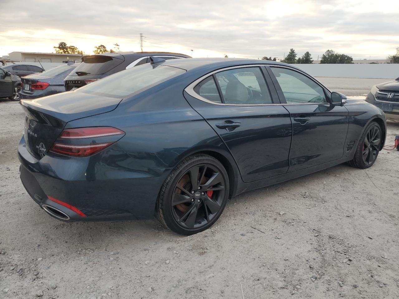 Image 3 of Genesis G70 Base 2022 with VIN KMTG54TE6NU098953