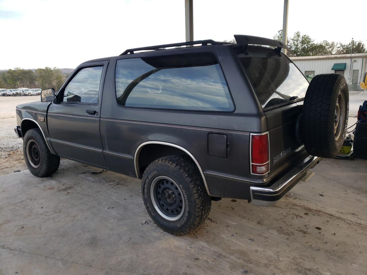 Image 2 of 1990 CHEVROLET BLAZER S10 1990 with VIN 1GNCT18ZXL0100101